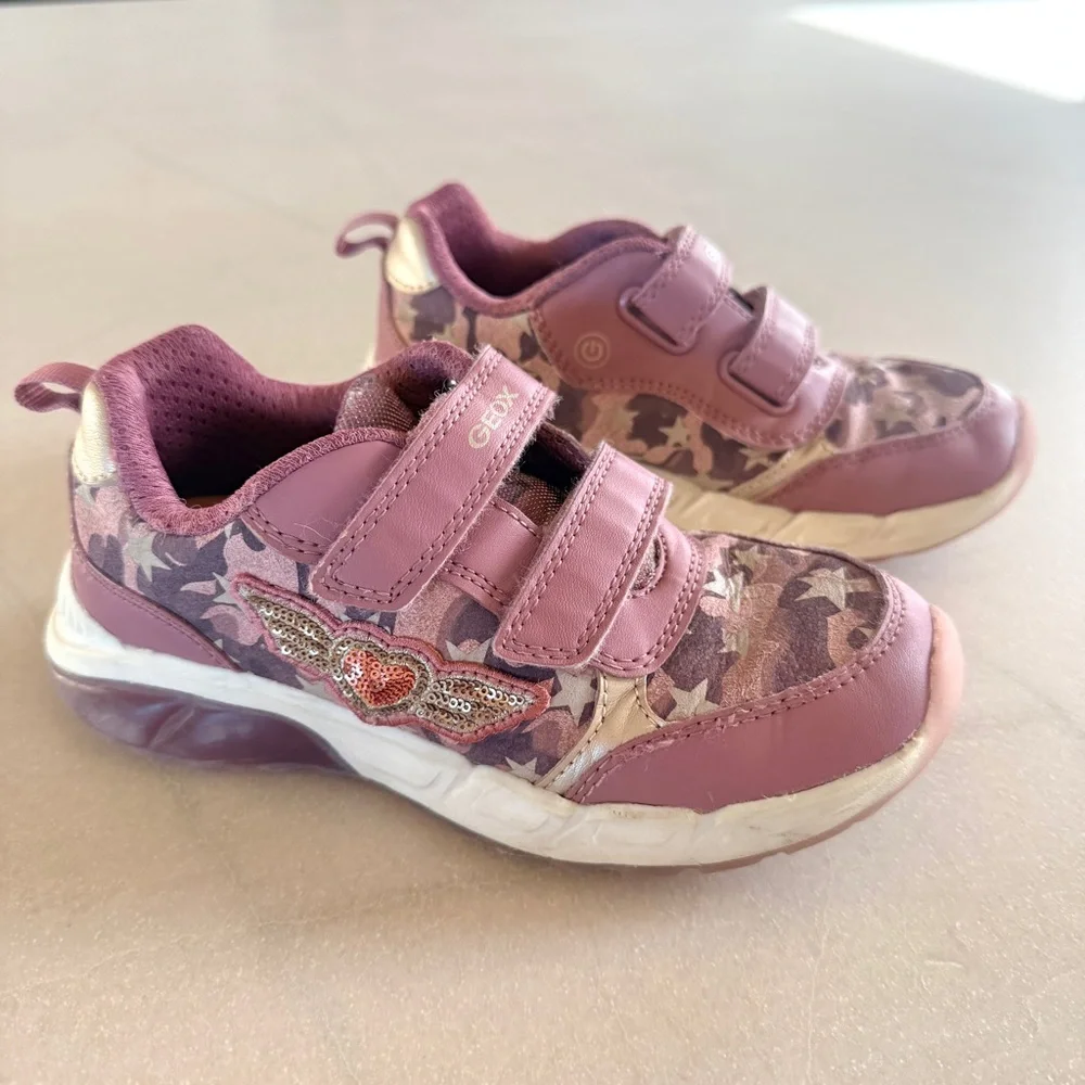 Geox J Spaziale Light Up Sneakers Dark Pink Girls US 12 EU 30